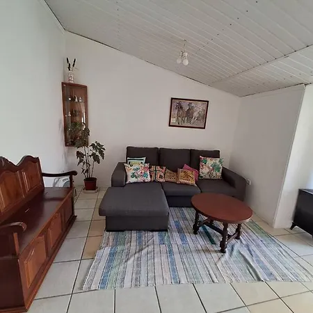 Vivenda Do Américo Juncal (Leiria)